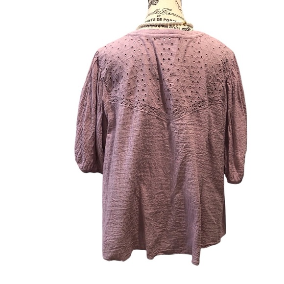 Knox Rose 1X Purple Gauze Eyelet Ruffled Blouse Button Up Wood Buttons - Picture 2 of 7